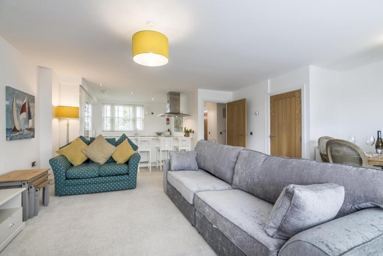 Milford Street - 5 Bedroom Luxurious Holiday Home - Saundersfoot Eksteriør bilde
