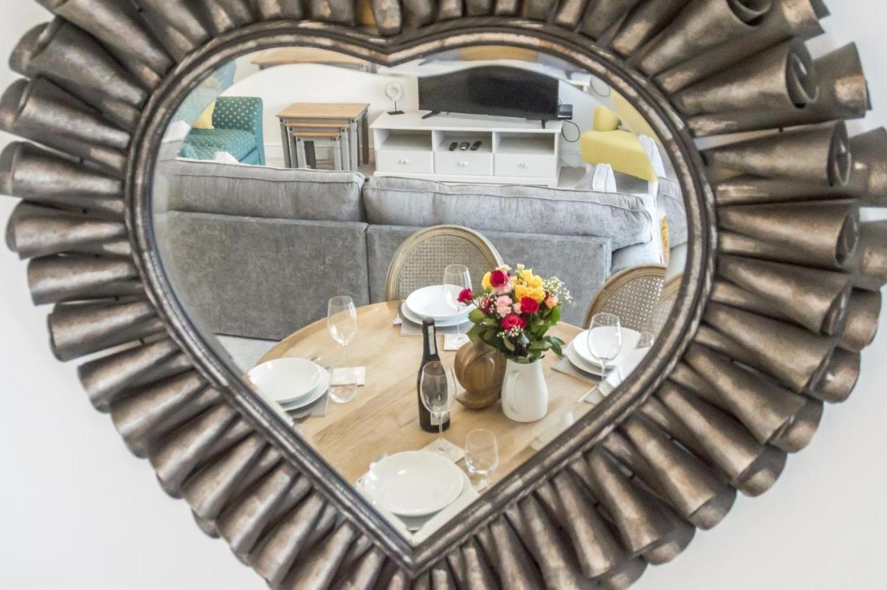 Milford Street - 5 Bedroom Luxurious Holiday Home - Saundersfoot Eksteriør bilde