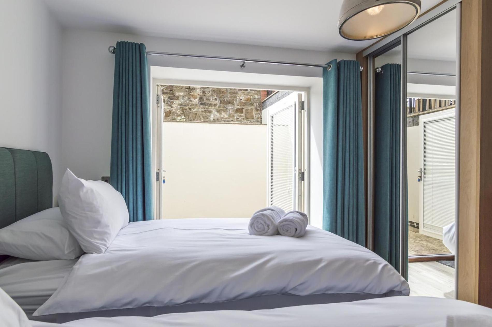 Milford Street - 5 Bedroom Luxurious Holiday Home - Saundersfoot Eksteriør bilde